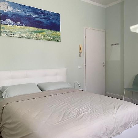 Monolocale Salvia Self Check In Apartment Pavia Exterior photo